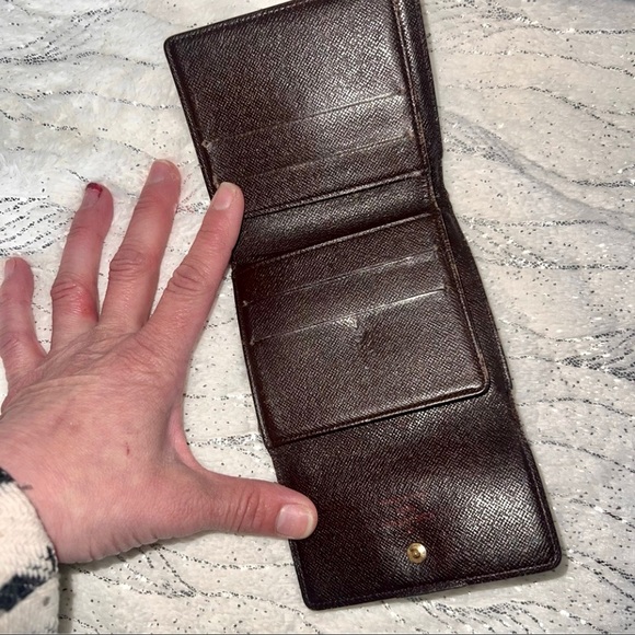 Louis Vuitton Wallet - Picture 5 of 7